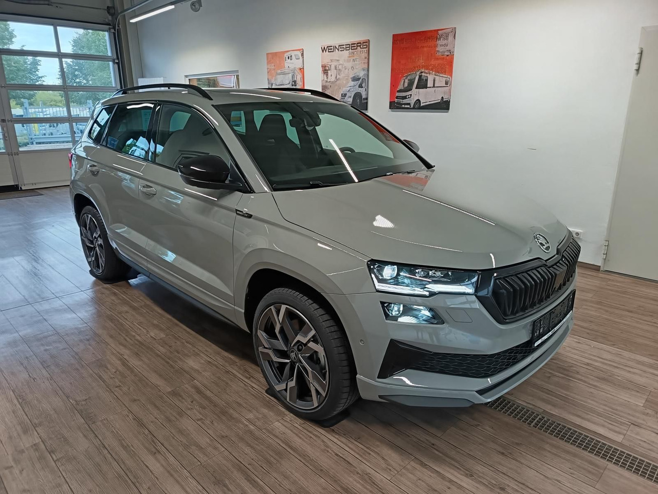 Skoda Karoq Sportline 1,5 TSI DSG*AHK*PSD*STD.HZG*NAVI - SUV: obrázek 3 Skoda Karoq Sportline 1,5 TSI DSG*AHK*PSD*STD.HZG*NAVI - SUV: obrázek 3