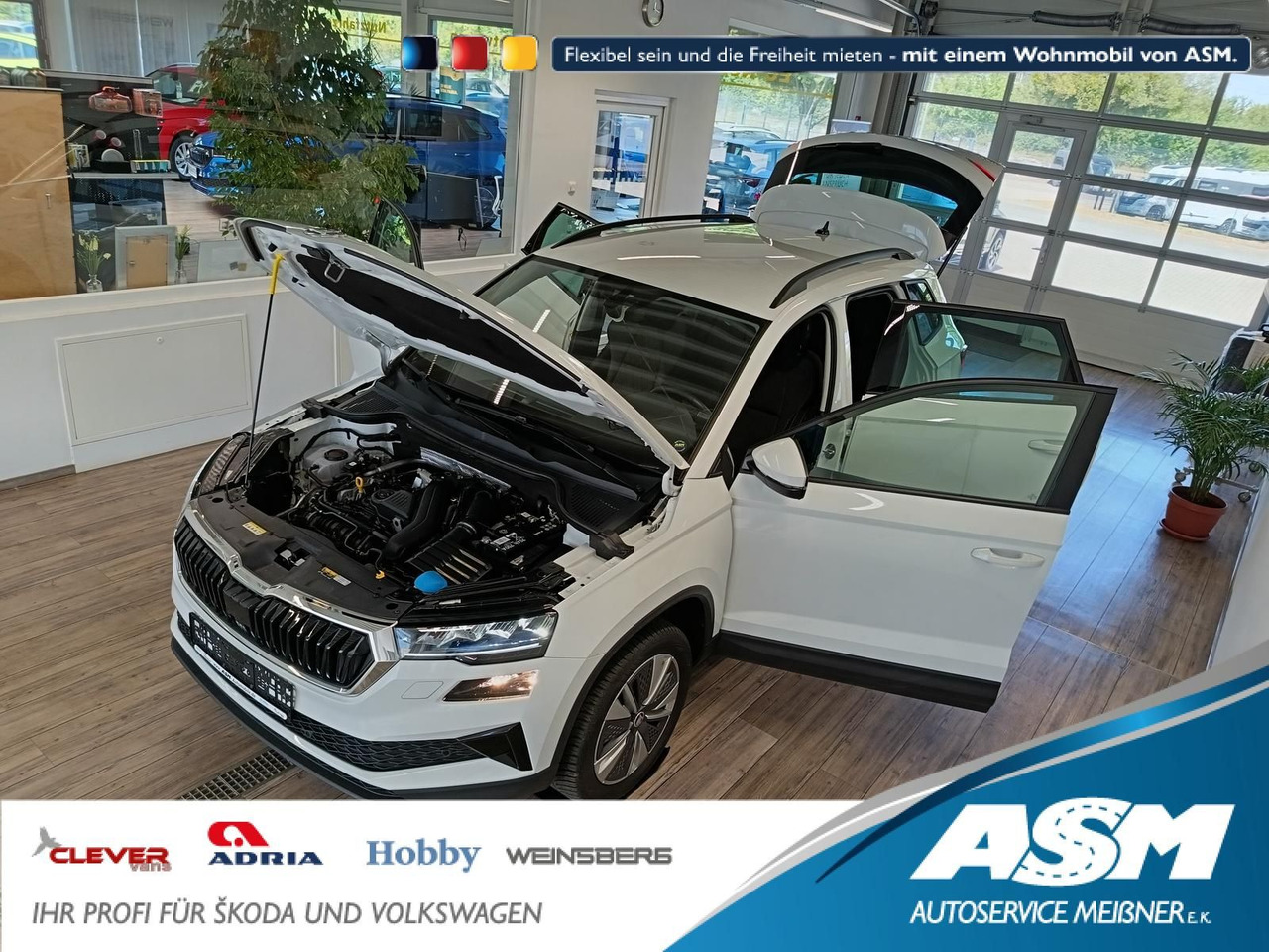 Skoda Karoq Style 1,5TSI DSG*AHK-VORBER*NAVI*LED*R-KAM - SUV: obrázek 1 Skoda Karoq Style 1,5TSI DSG*AHK-VORBER*NAVI*LED*R-KAM - SUV: obrázek 1