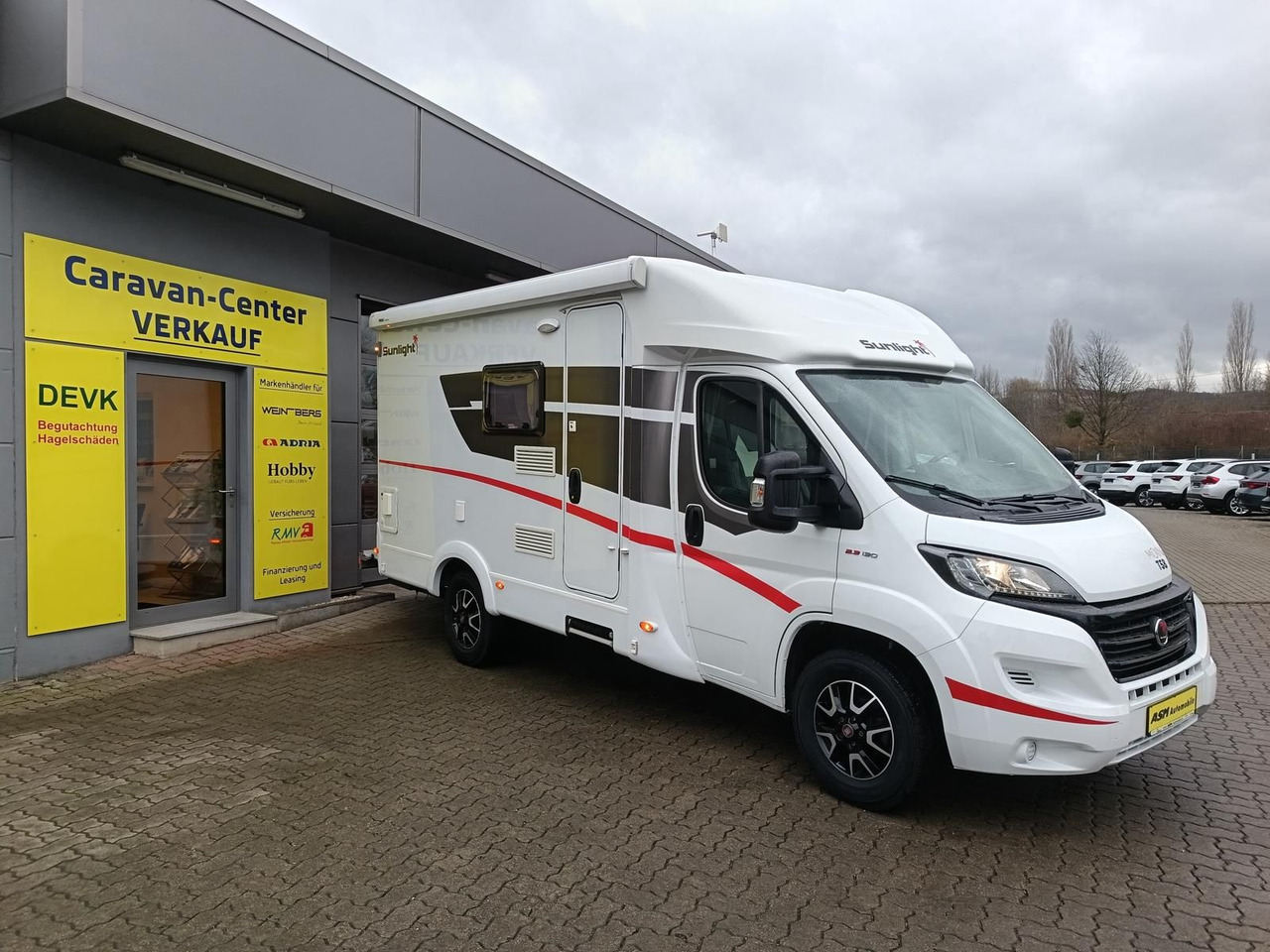 Sunlight T 58*MARKISE*SOLAR*SAT*TV*ROLLER TRÄGER - Polointegrovaný obytný vůz: obrázek 2 Sunlight T 58*MARKISE*SOLAR*SAT*TV*ROLLER TRÄGER - Polointegrovaný obytný vůz: obrázek 2