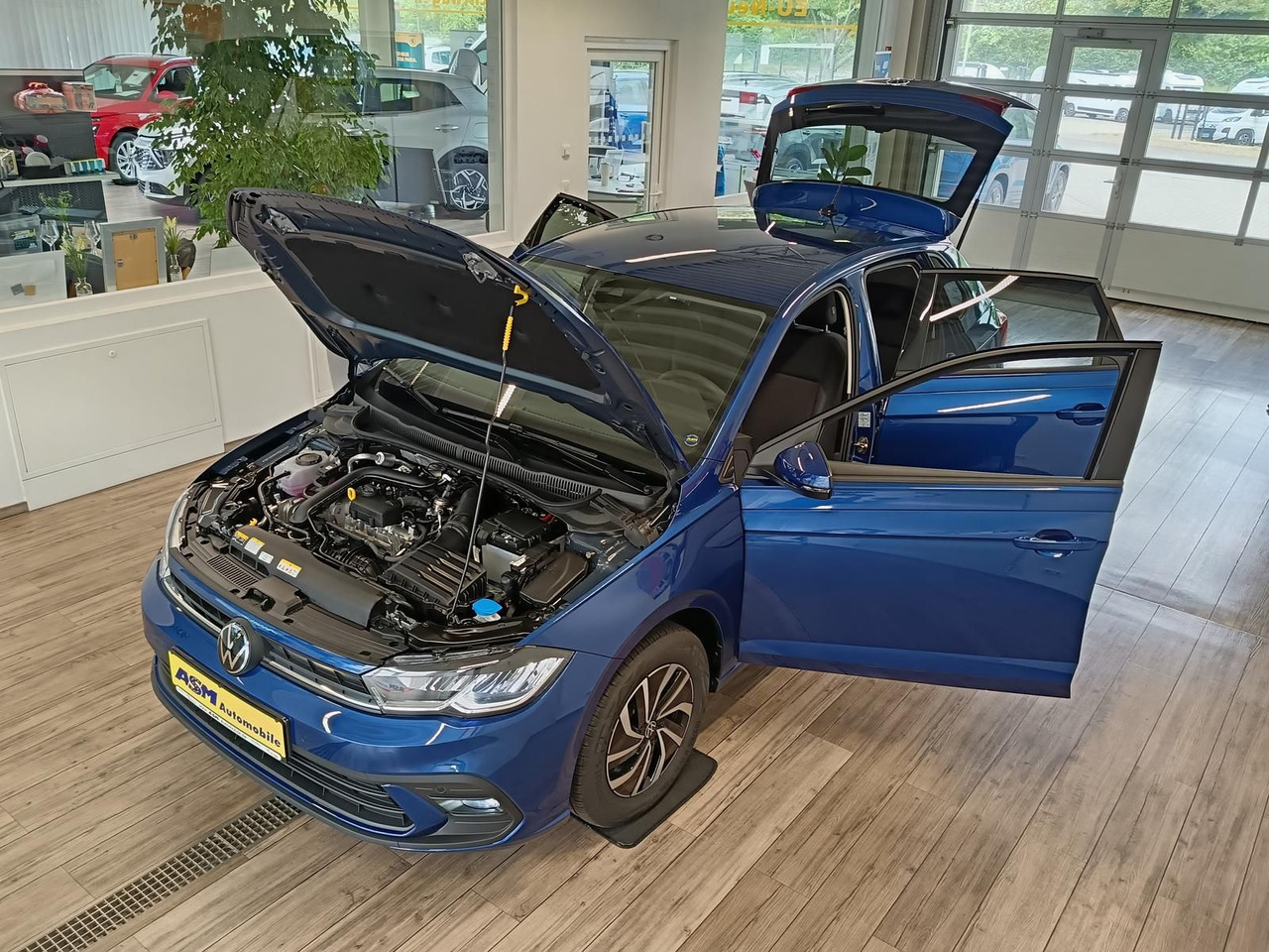 Volkswagen Polo Life 1.0 TSI 70kW DSG*LED*ACC*R-KAM*DAB*PDC - Osobní auto: obrázek 2 Volkswagen Polo Life 1.0 TSI 70kW DSG*LED*ACC*R-KAM*DAB*PDC - Osobní auto: obrázek 2