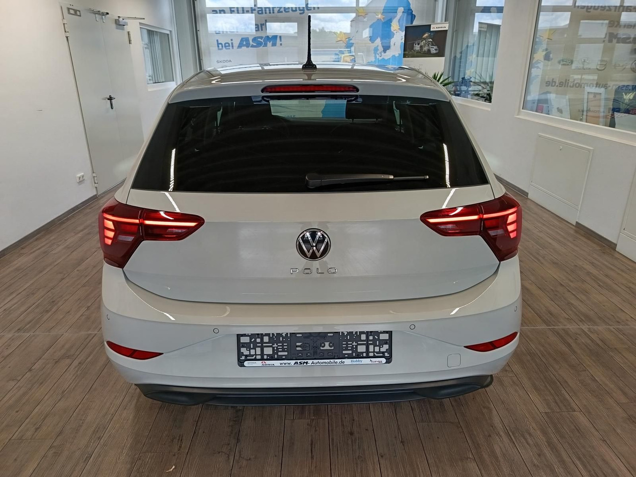 Volkswagen Polo Life 1.0 TSI 70kW DSG*LED*ACC*R-KAM*DAB*PDC - Osobní auto: obrázek 5 Volkswagen Polo Life 1.0 TSI 70kW DSG*LED*ACC*R-KAM*DAB*PDC - Osobní auto: obrázek 5