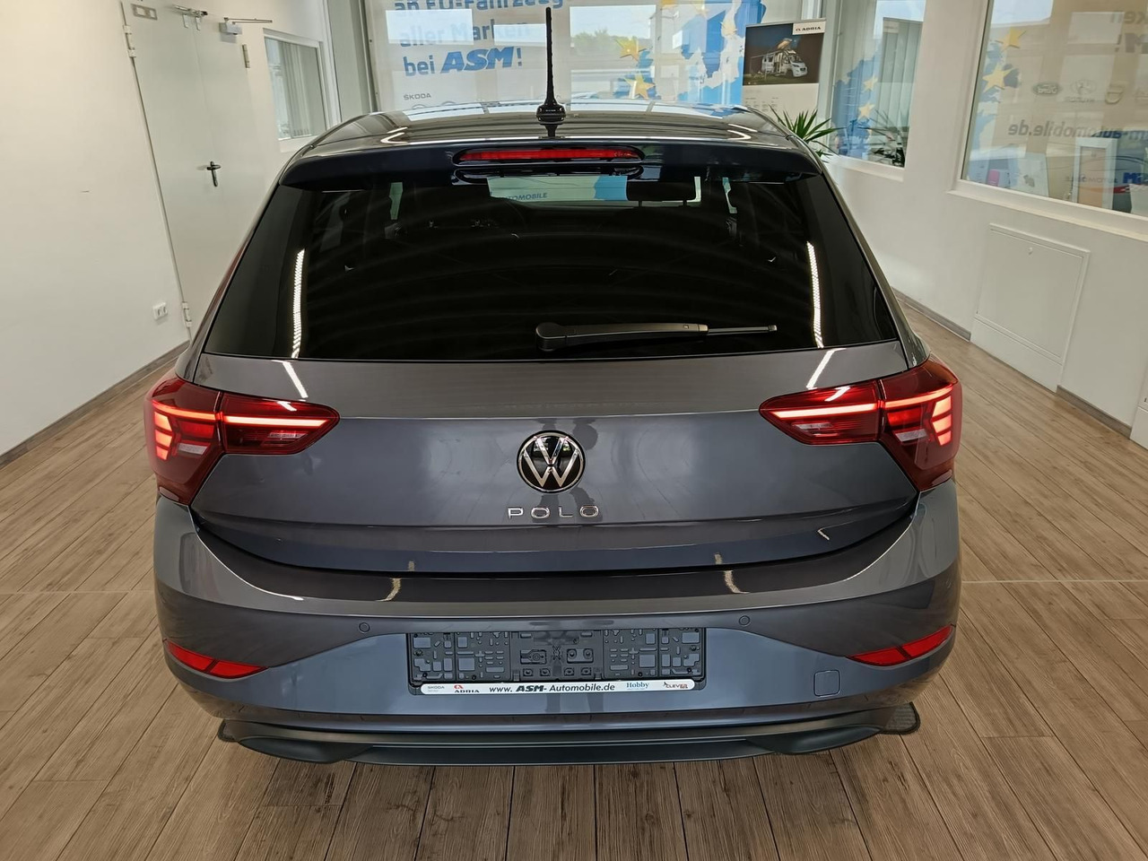 Volkswagen Polo Life 1.0 TSI 70kW DSG*LED*ACC*R-KAM*DAB*PDC - Osobní auto: obrázek 5 Volkswagen Polo Life 1.0 TSI 70kW DSG*LED*ACC*R-KAM*DAB*PDC - Osobní auto: obrázek 5