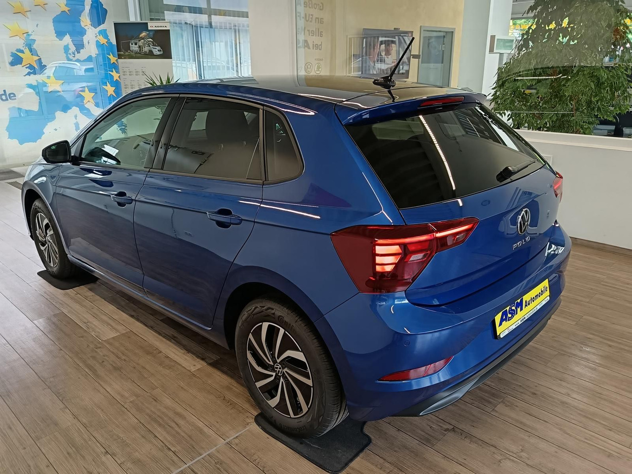 Volkswagen Polo Life 1.0 TSI 70kW DSG*LED*ACC*R-KAM*DAB*PDC - Osobní auto: obrázek 4 Volkswagen Polo Life 1.0 TSI 70kW DSG*LED*ACC*R-KAM*DAB*PDC - Osobní auto: obrázek 4