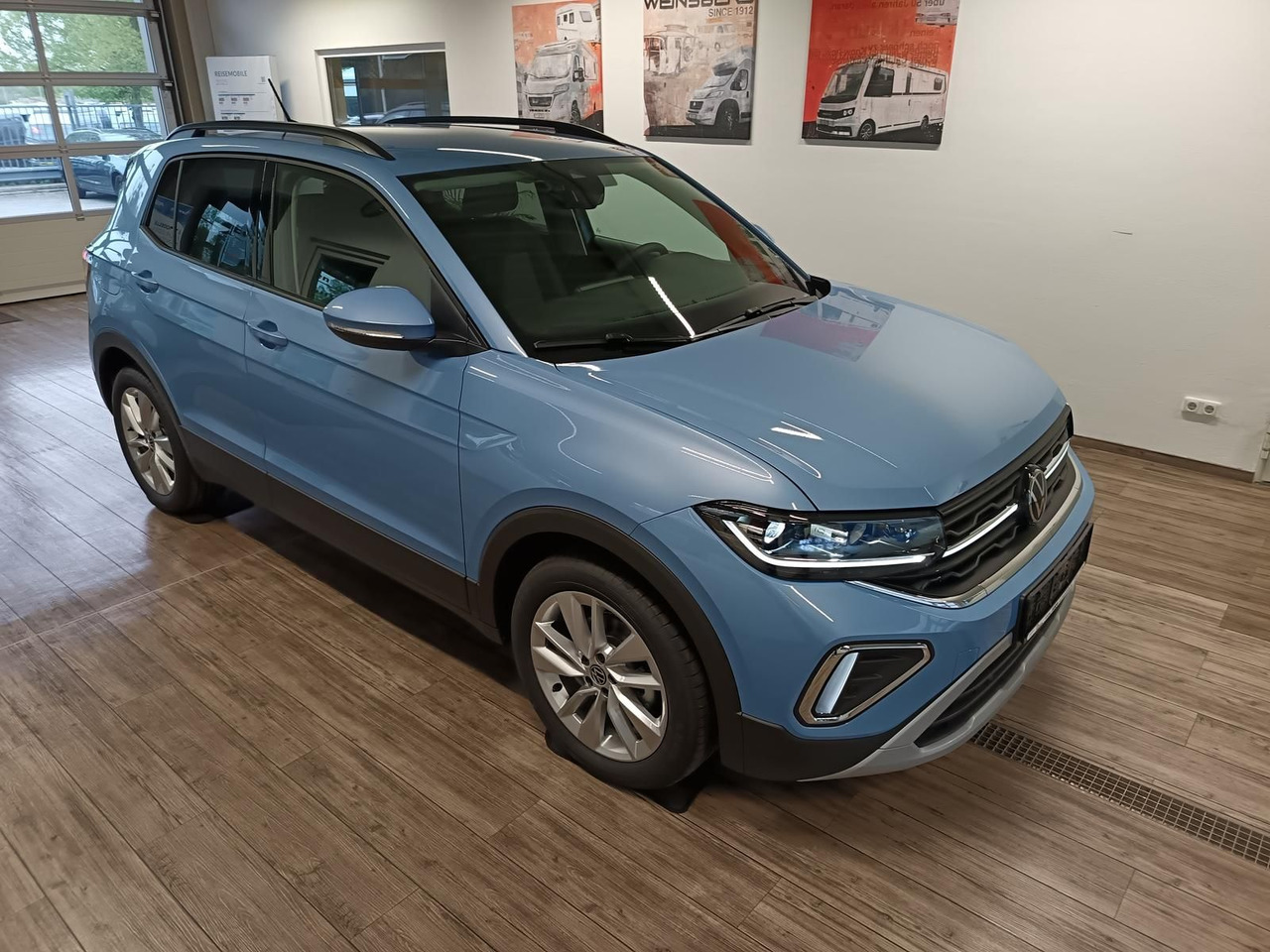 Volkswagen T-Cross Life 1.5 TSI DSG*AHK*MATRIX LED*ACC*SHZ* - SUV: obrázek 3 Volkswagen T-Cross Life 1.5 TSI DSG*AHK*MATRIX LED*ACC*SHZ* - SUV: obrázek 3