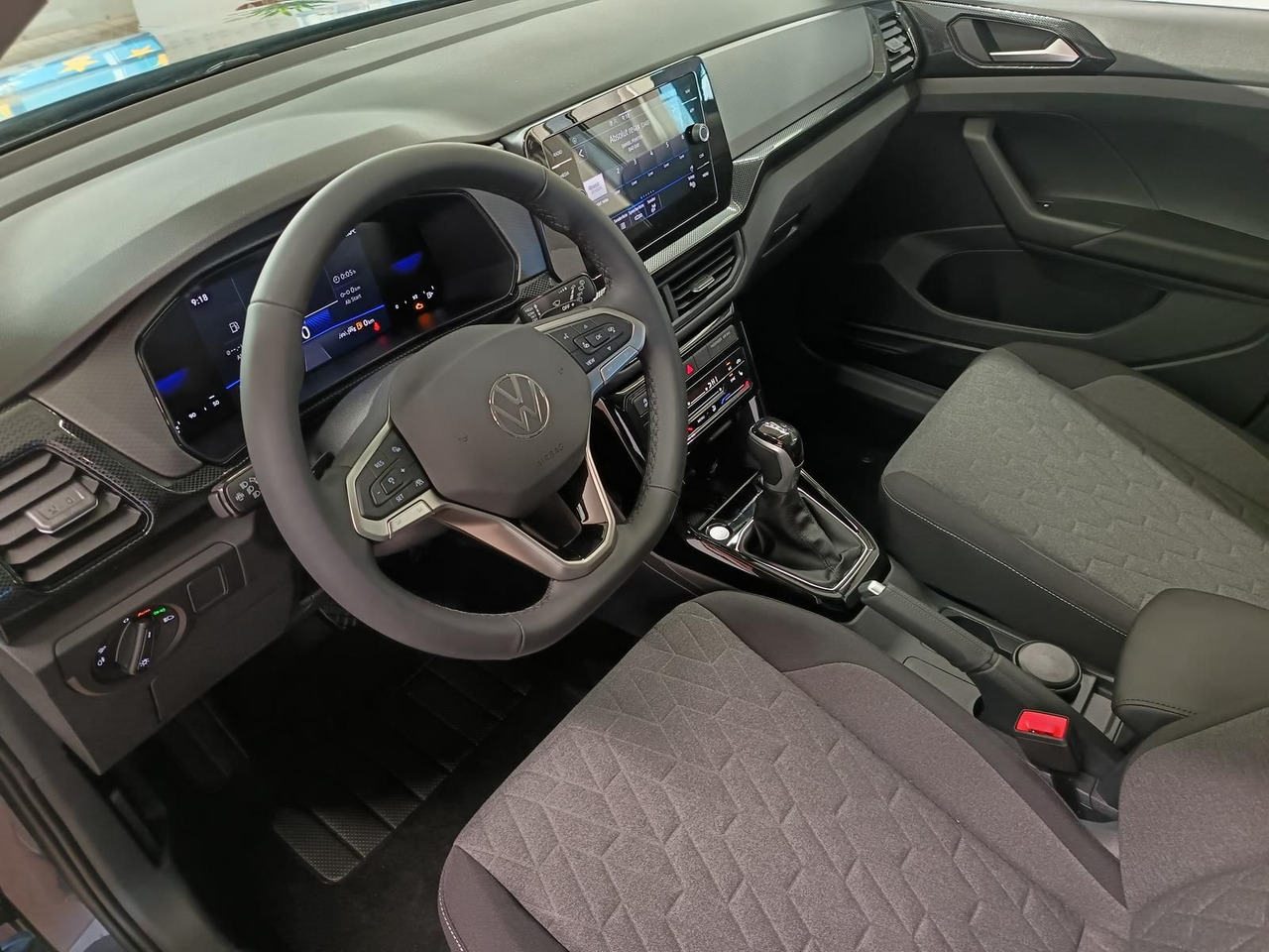 SUV Volkswagen T-Cross Life 1.5 TSI DSG*AHK*MATRIX LED*ACC*SHZ*: obrázek 21 SUV Volkswagen T-Cross Life 1.5 TSI DSG*AHK*MATRIX LED*ACC*SHZ*: obrázek 21