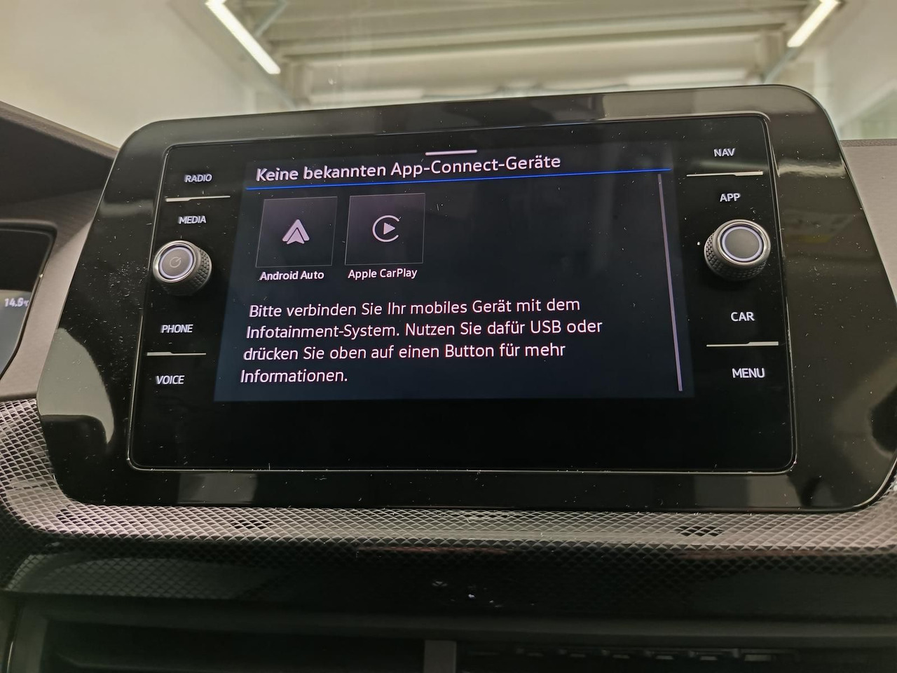 SUV Volkswagen T-Cross Life 1.5 TSI DSG*AHK*MATRIX LED*ACC*SHZ*: obrázek 12 SUV Volkswagen T-Cross Life 1.5 TSI DSG*AHK*MATRIX LED*ACC*SHZ*: obrázek 12