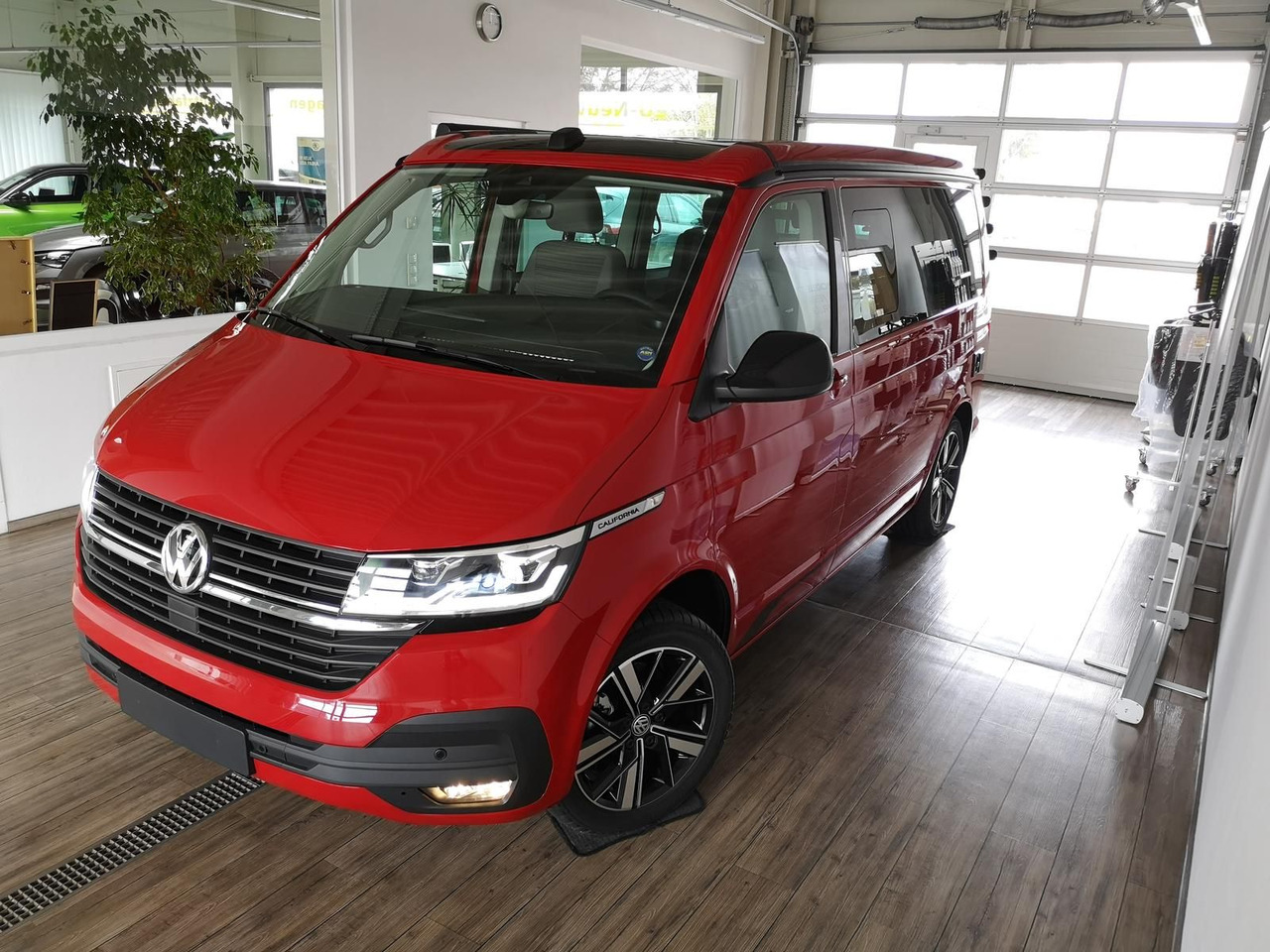 Volkswagen T6.1 California Coast DSG*SONDERZINSAKTION 3,99% - Obytná dodávka: obrázek 4 Volkswagen T6.1 California Coast DSG*SONDERZINSAKTION 3,99% - Obytná dodávka: obrázek 4