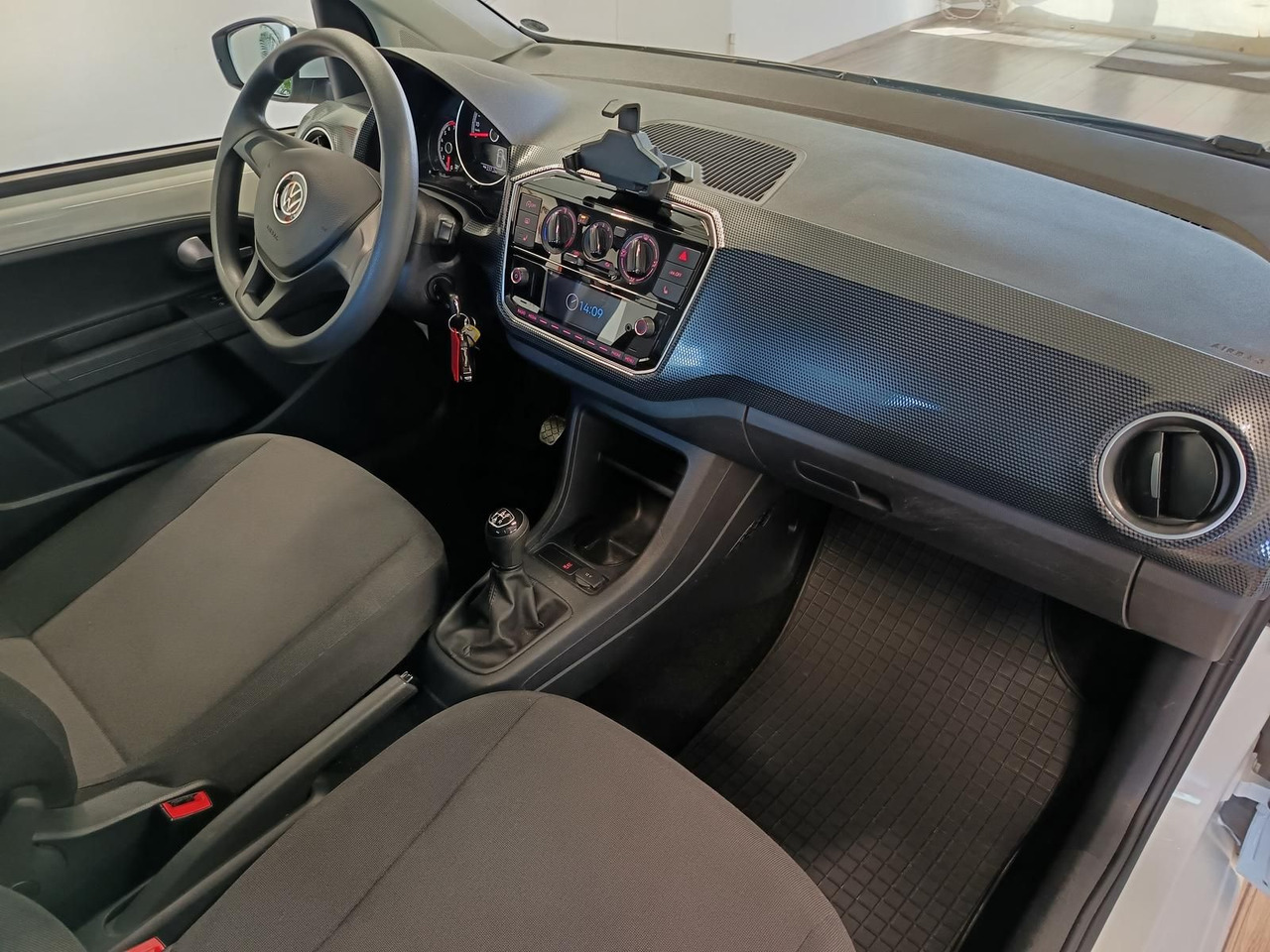 Osobní auto Volkswagen up! move up! 1.0*R-KAM*PDC*SHZ*MAPS+MORE*DAB*NSW: obrázek 19