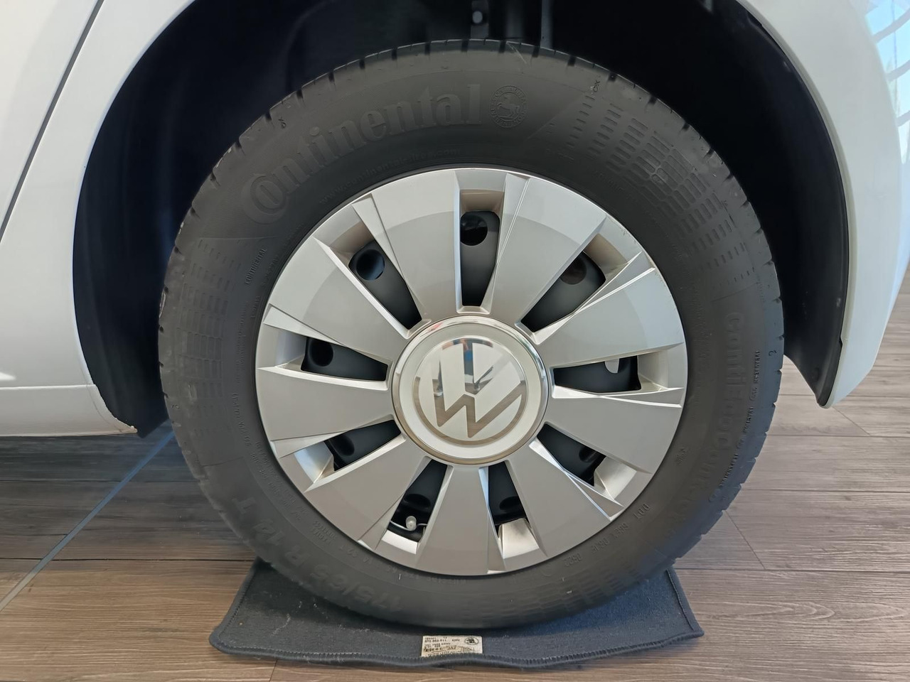 Osobní auto Volkswagen up! move up! 1.0*R-KAM*PDC*SHZ*MAPS+MORE*DAB*NSW: obrázek 24