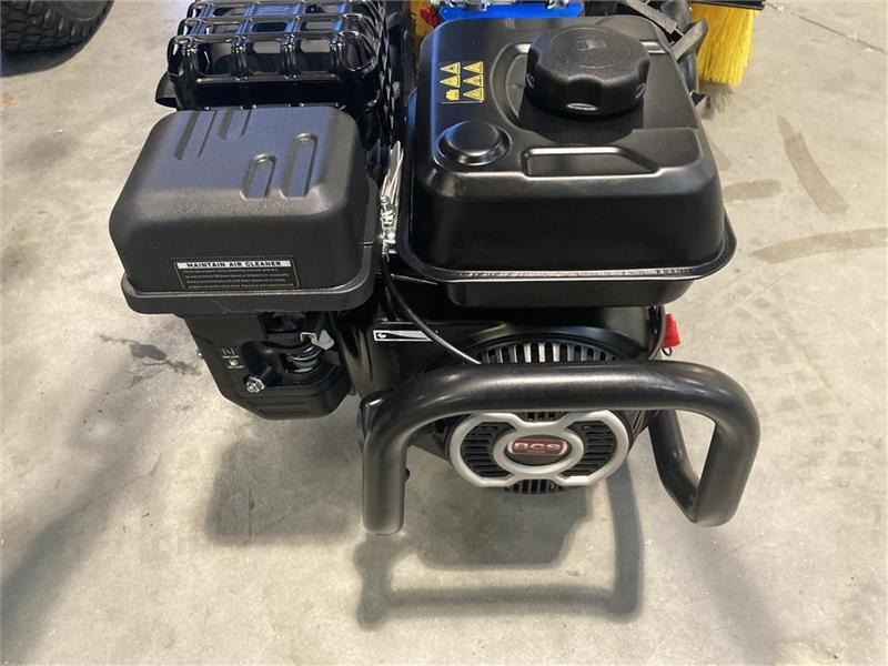 BCS 706 inkl. 80 cm fejemaskine - Komunální traktor: obrázek 5 BCS 706 inkl. 80 cm fejemaskine - Komunální traktor: obrázek 5