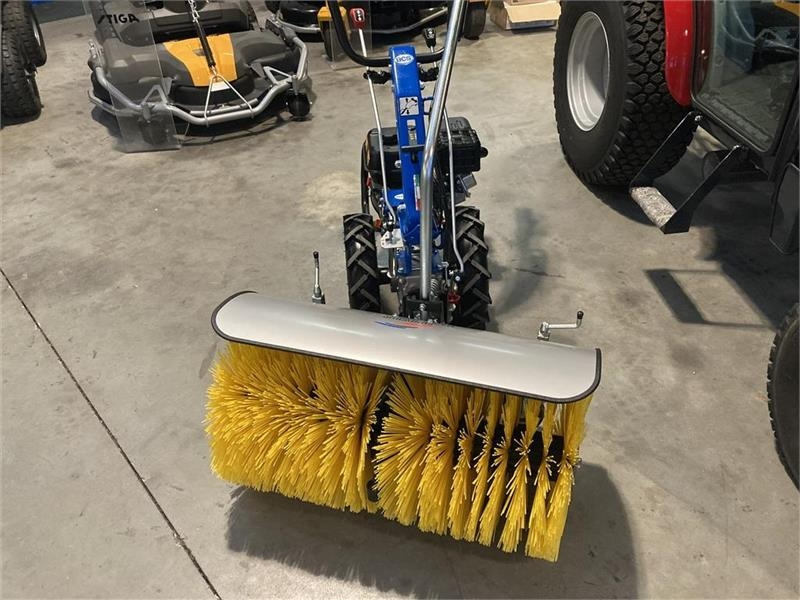 BCS 706 inkl. 80 cm fejemaskine - Komunální traktor: obrázek 2 BCS 706 inkl. 80 cm fejemaskine - Komunální traktor: obrázek 2