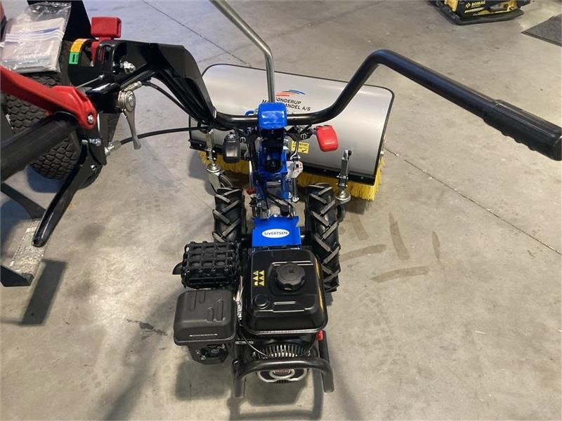 BCS 706 inkl. 80 cm fejemaskine - Komunální traktor: obrázek 4 BCS 706 inkl. 80 cm fejemaskine - Komunální traktor: obrázek 4