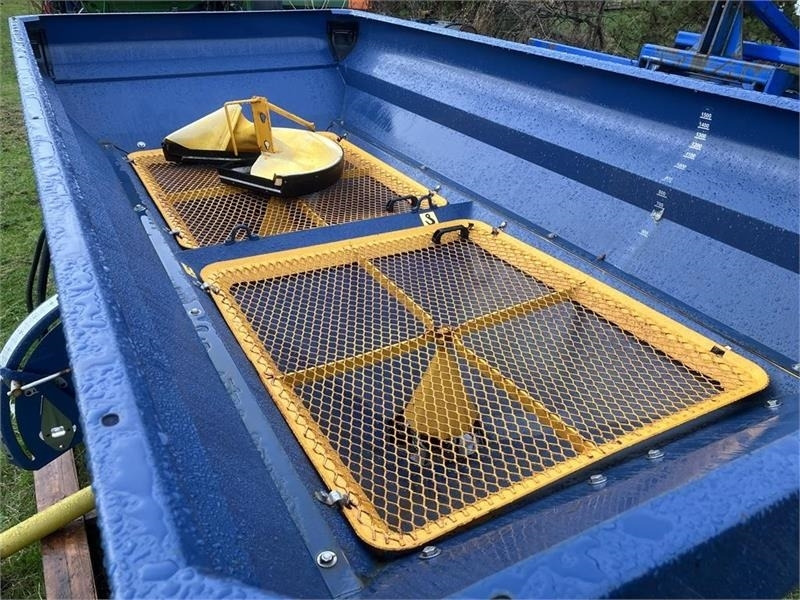 Bogballe M2 Med Calibrator Uniq - Rozmetadlo chlévské mrvy: obrázek 3 Bogballe M2 Med Calibrator Uniq - Rozmetadlo chlévské mrvy: obrázek 3