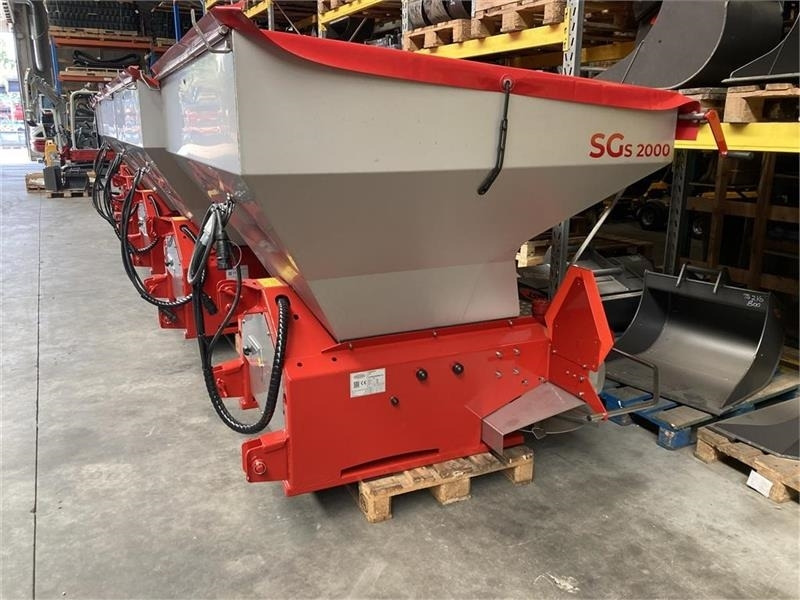 Bredal SGS 2000 Inkl. Lysanlæg, sold og rullepresenning - Sypač písku/ Soli pro Komunální/ Speciální technika: obrázek 1 Bredal SGS 2000 Inkl. Lysanlæg, sold og rullepresenning - Sypač písku/ Soli pro Komunální/ Speciální technika: obrázek 1