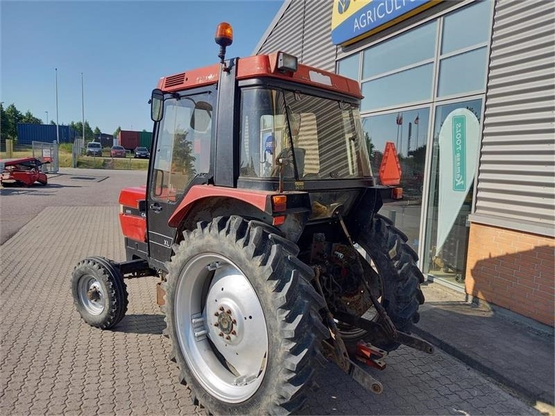 Case IH 695 XL - Traktor: obrázek 4 Case IH 695 XL - Traktor: obrázek 4