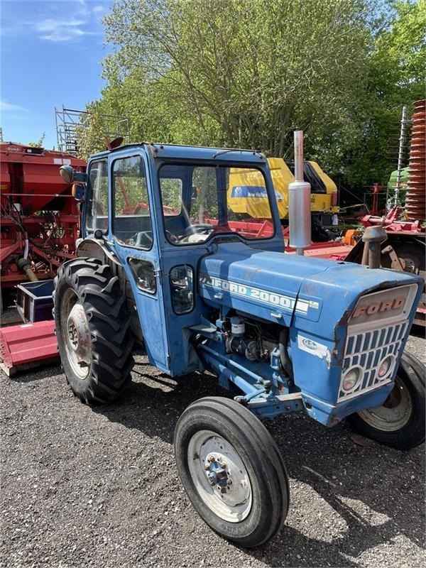 Ford 2000 - Traktor: obrázek 2 Ford 2000 - Traktor: obrázek 2