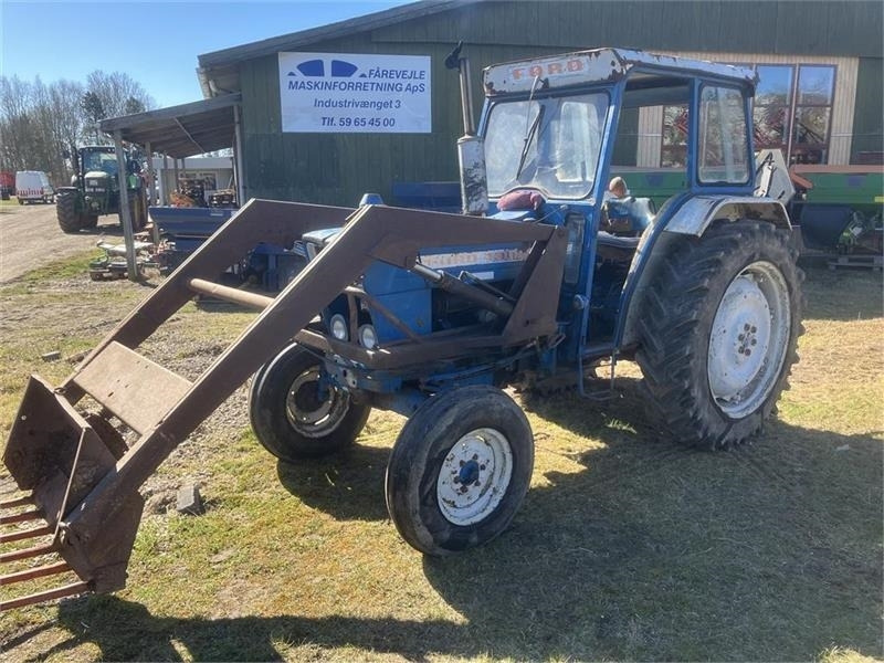 Ford 4000 Med frontlæsser - Traktor: obrázek 1 Ford 4000 Med frontlæsser - Traktor: obrázek 1