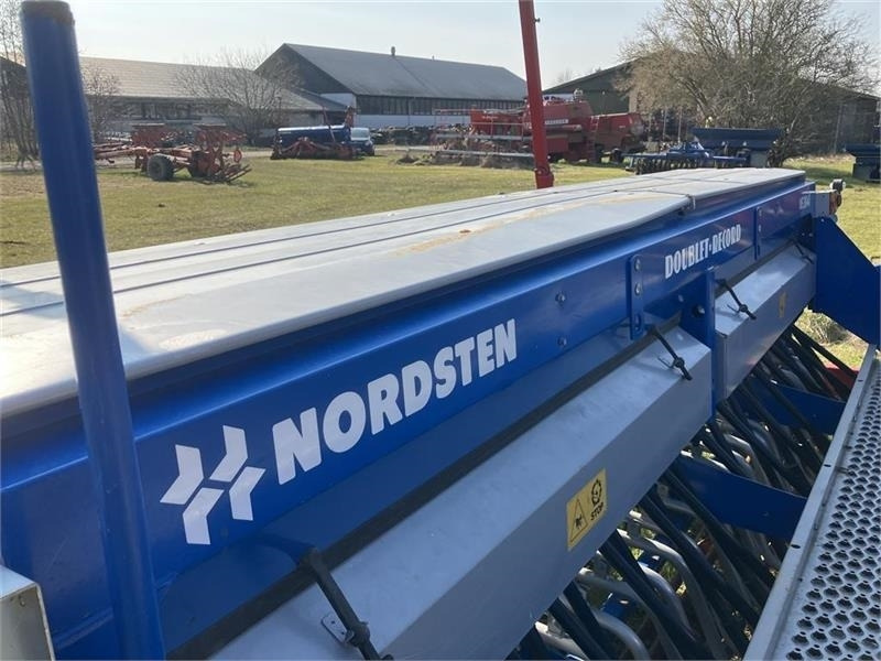 He-Va Doublet COMBI-SEEDER VB 4M - Secí kombinace: obrázek 5 He-Va Doublet COMBI-SEEDER VB 4M - Secí kombinace: obrázek 5