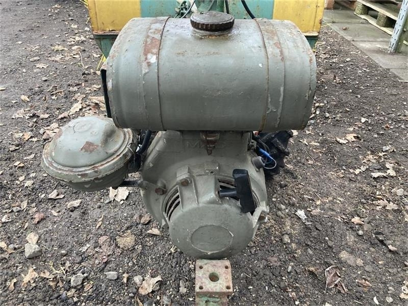 Irus U1200 med 120 cm fejemaskine  - Průmyslový zametací stroj: obrázek 5 Irus U1200 med 120 cm fejemaskine  - Průmyslový zametací stroj: obrázek 5