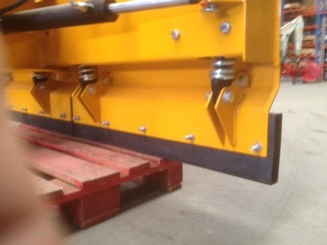 JST MS-200 Sneplov  - Sněžný pluh pro Zemědělská technika: obrázek 3 JST MS-200 Sneplov  - Sněžný pluh pro Zemědělská technika: obrázek 3