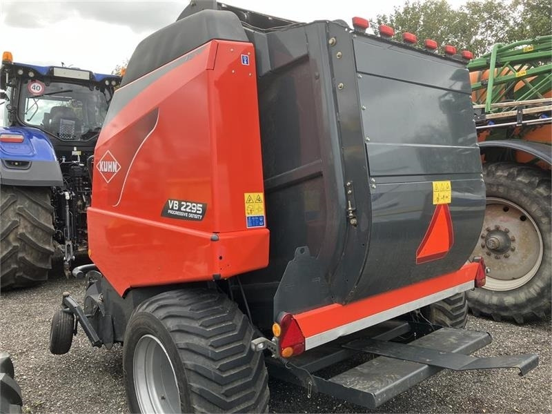 Kuhn VB 2295 - Lis na válcové balíky: obrázek 4 Kuhn VB 2295 - Lis na válcové balíky: obrázek 4