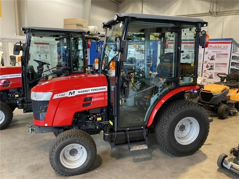 Massey Ferguson 1740 HC - Komunální traktor: obrázek 1 Massey Ferguson 1740 HC - Komunální traktor: obrázek 1