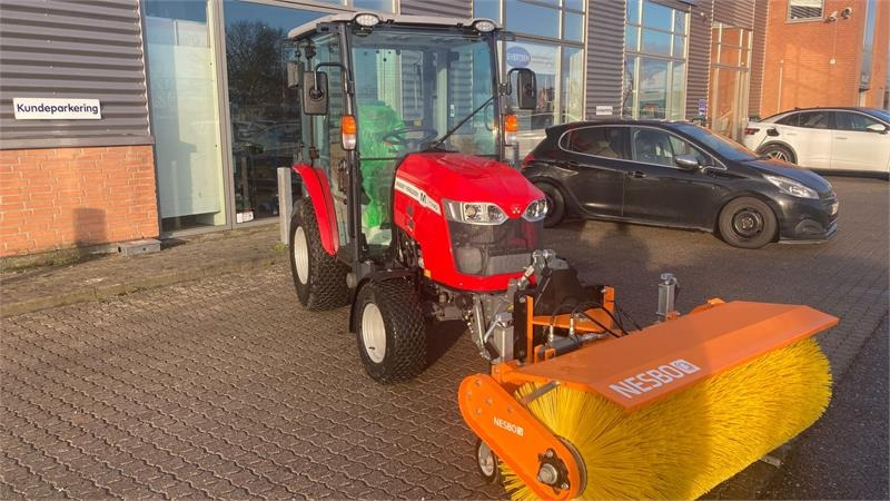Massey Ferguson 1740 HC Frontlift/pto og 150 cm fejemaskine - Komunální traktor: obrázek 3 Massey Ferguson 1740 HC Frontlift/pto og 150 cm fejemaskine - Komunální traktor: obrázek 3