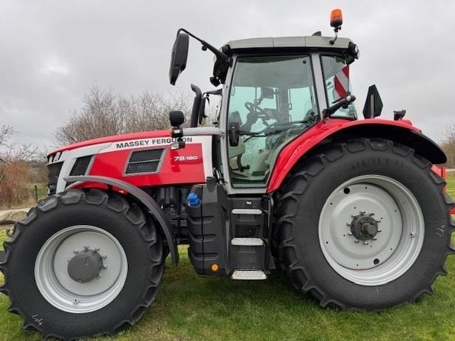 Massey Ferguson 7S.180 Dyna-6 Efficient - Traktor: obrázek 1 Massey Ferguson 7S.180 Dyna-6 Efficient - Traktor: obrázek 1