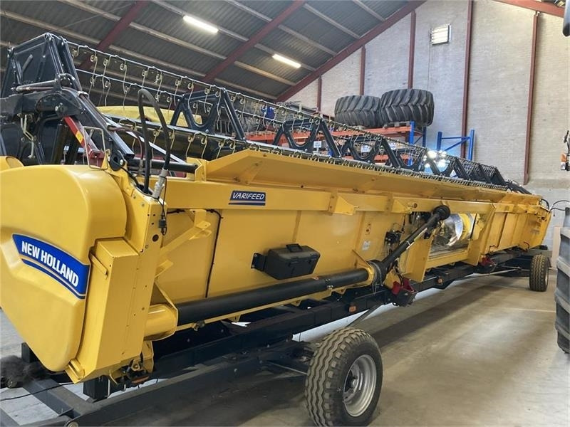 New Holland 35” Varifeed - Příslušenství ke kombajnům: obrázek 2 New Holland 35” Varifeed - Příslušenství ke kombajnům: obrázek 2