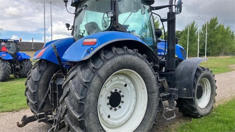 New Holland T7030 - Traktor: obrázek 5 New Holland T7030 - Traktor: obrázek 5