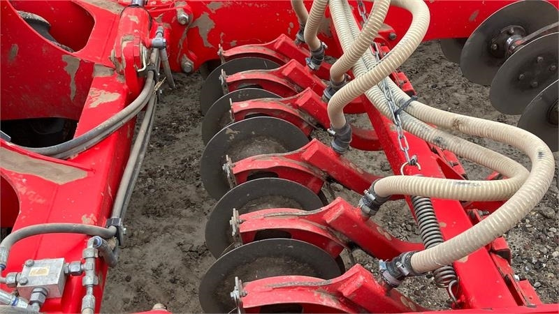 Pöttinger Terrasem C6 Fertilizer - Secí stroj: obrázek 5 Pöttinger Terrasem C6 Fertilizer - Secí stroj: obrázek 5