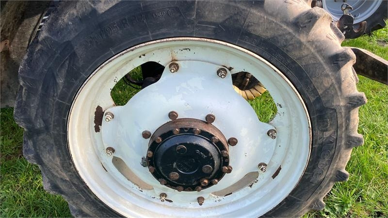 Taurus 270/95R32 - 300/95R46 - Pneumatiky pro Zemědělská technika: obrázek 5 Taurus 270/95R32 - 300/95R46 - Pneumatiky pro Zemědělská technika: obrázek 5