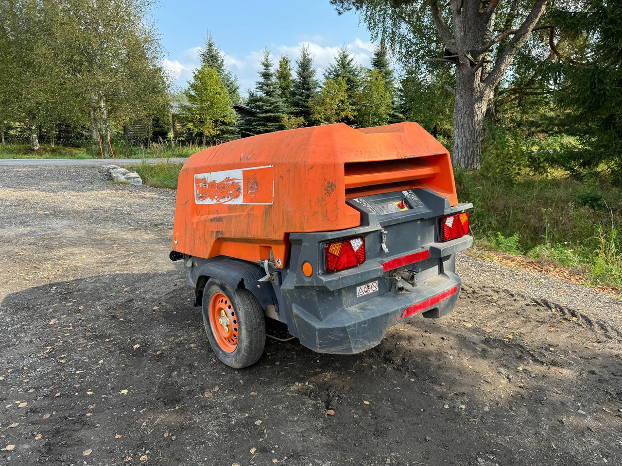 ATLAS COPCO XAS68 - Mobilní kompresor: obrázek 3 ATLAS COPCO XAS68 - Mobilní kompresor: obrázek 3