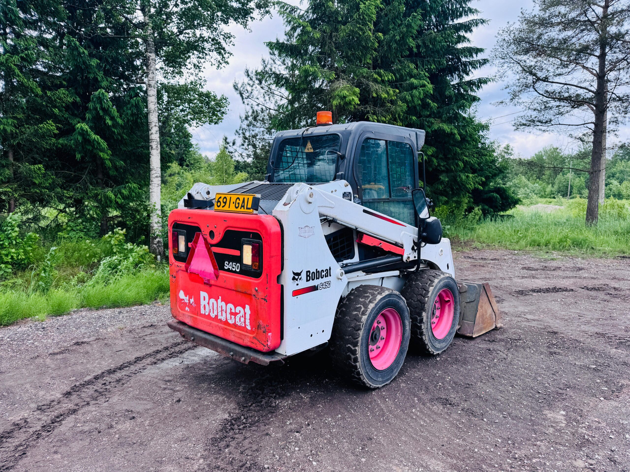 BOBCAT S450 - Smykový nakladač: obrázek 4 BOBCAT S450 - Smykový nakladač: obrázek 4