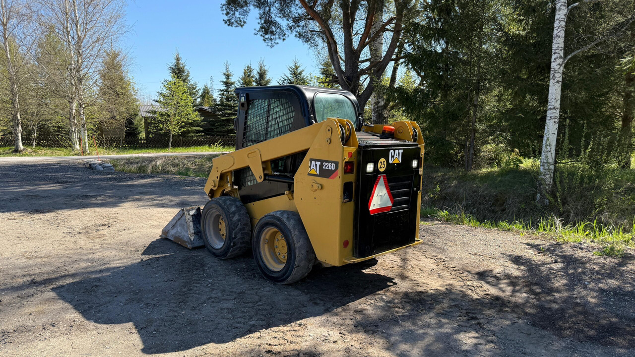 CAT 226D - Smykový nakladač: obrázek 3 CAT 226D - Smykový nakladač: obrázek 3