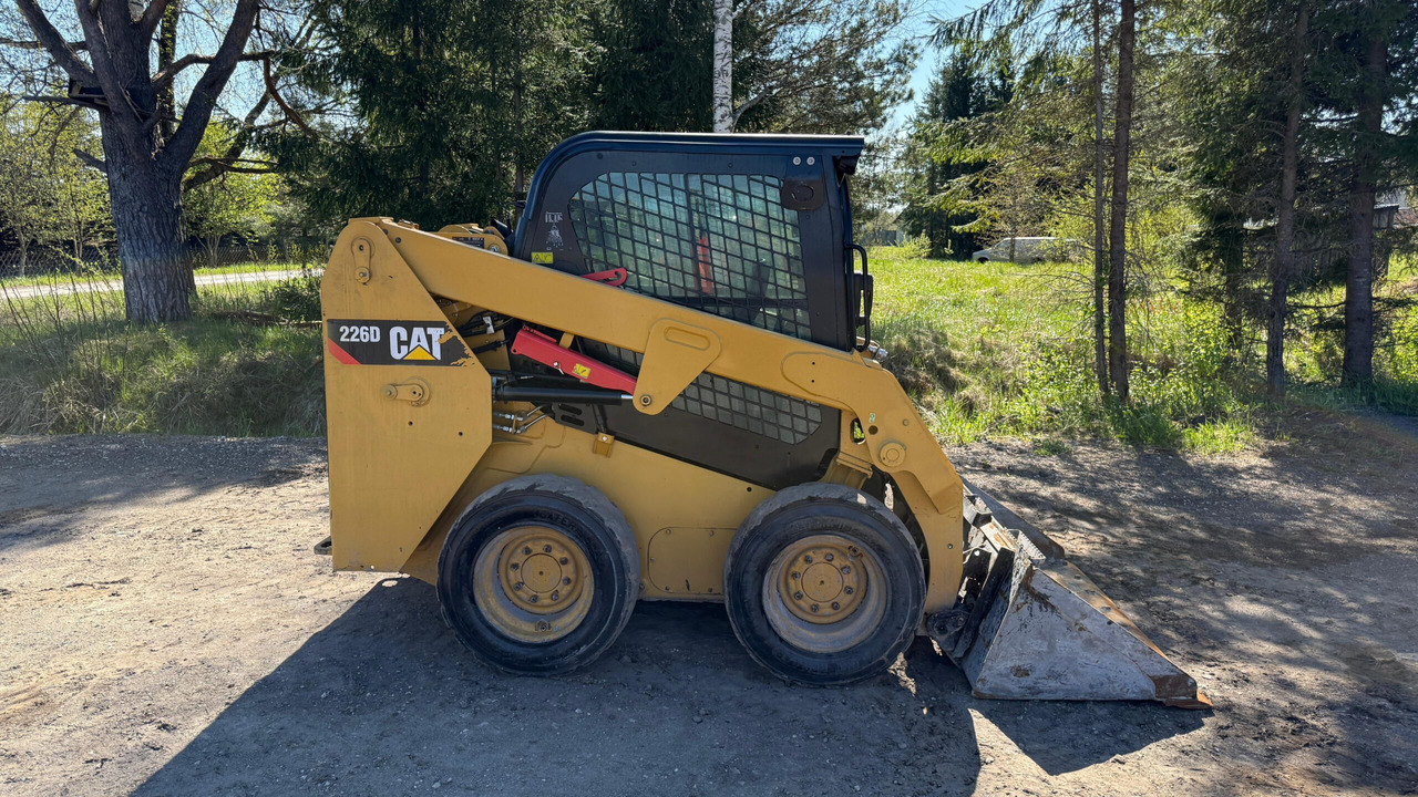 CAT 226D - Smykový nakladač: obrázek 5 CAT 226D - Smykový nakladač: obrázek 5