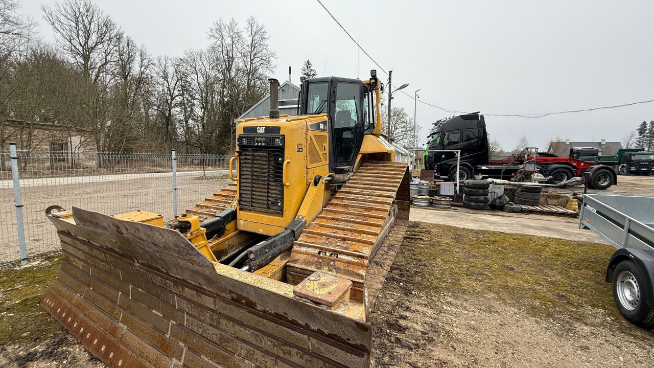 CAT D6N LGP - Buldozer: obrázek 1 CAT D6N LGP - Buldozer: obrázek 1