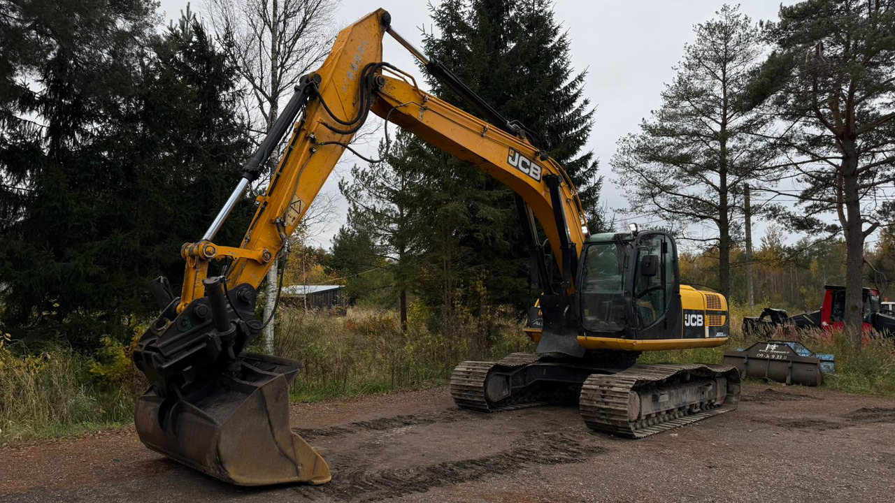 JCB JS210LC - Pásové rýpadlo: obrázek 1 JCB JS210LC - Pásové rýpadlo: obrázek 1