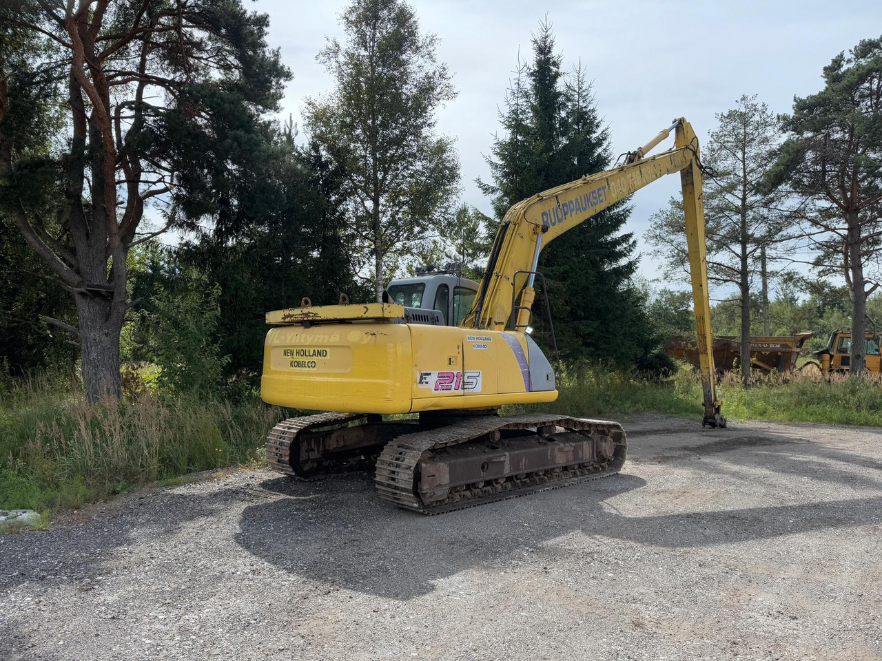 New Holland E 215 - Pásové rýpadlo: obrázek 4 New Holland E 215 - Pásové rýpadlo: obrázek 4