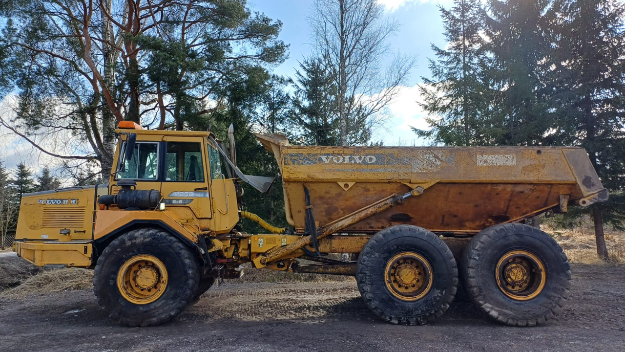Volvo A25C 6X6 - Kloubový sklápěč: obrázek 2 Volvo A25C 6X6 - Kloubový sklápěč: obrázek 2