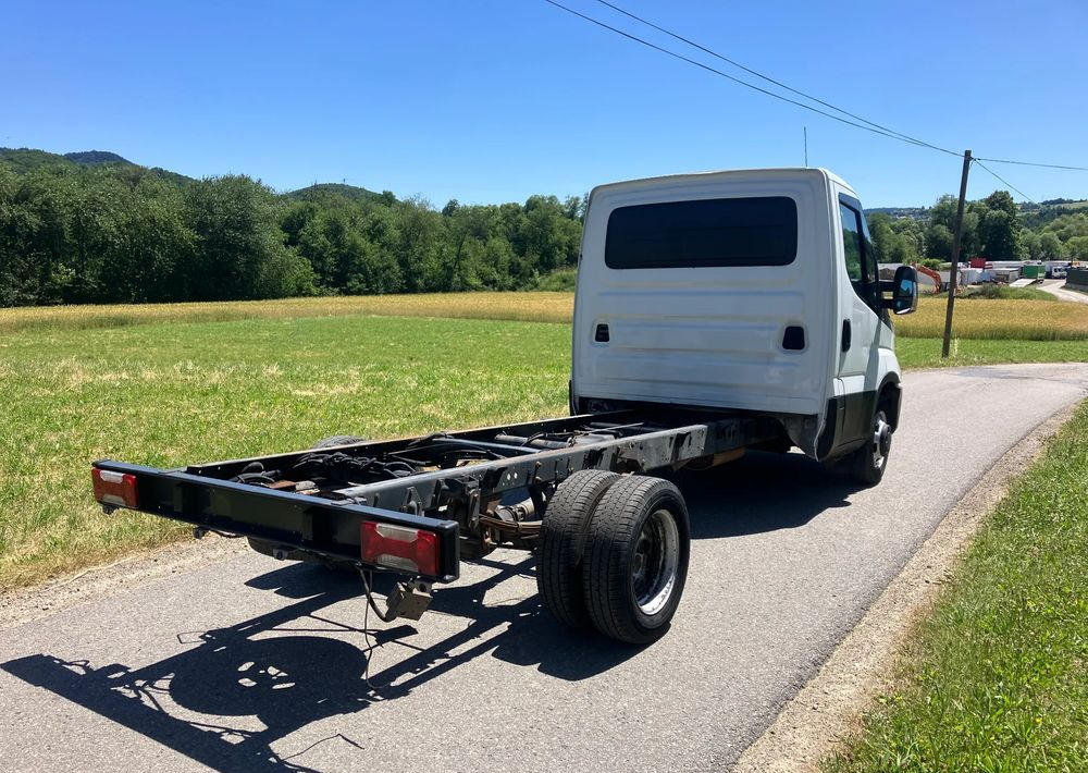 Iveco DAILY 35C13 ramo do zabudowy kiper wywrotka - Podvozek s kabinou: obrázek 3 Iveco DAILY 35C13 ramo do zabudowy kiper wywrotka - Podvozek s kabinou: obrázek 3