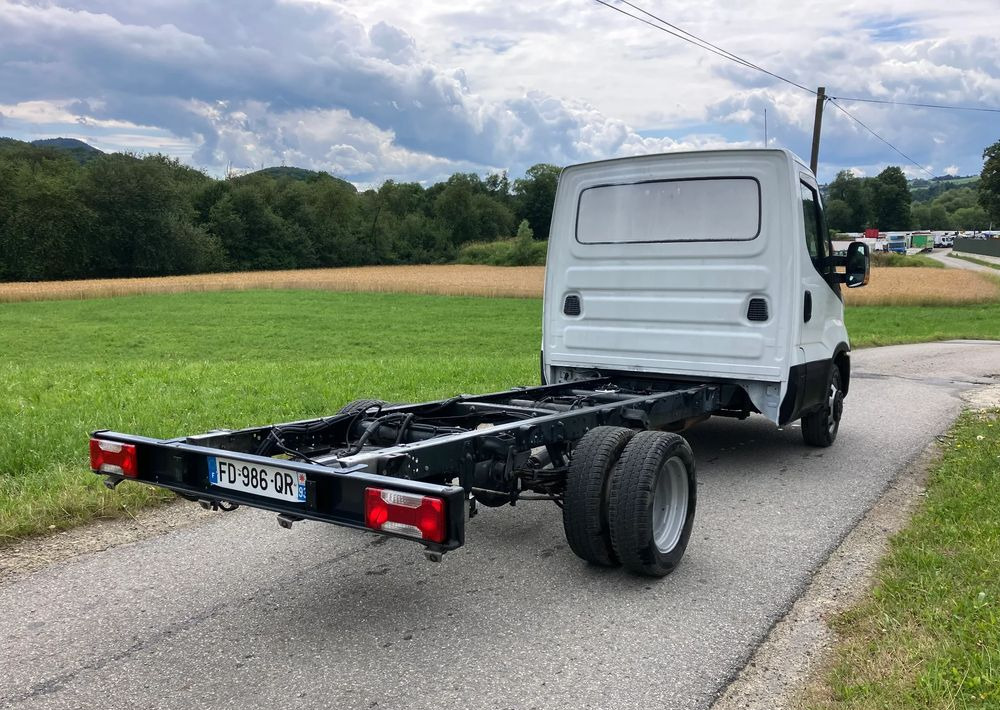 Iveco DAILY 35C14 ramo do zabudowy kiper wywrotka - Podvozek s kabinou: obrázek 3 Iveco DAILY 35C14 ramo do zabudowy kiper wywrotka - Podvozek s kabinou: obrázek 3