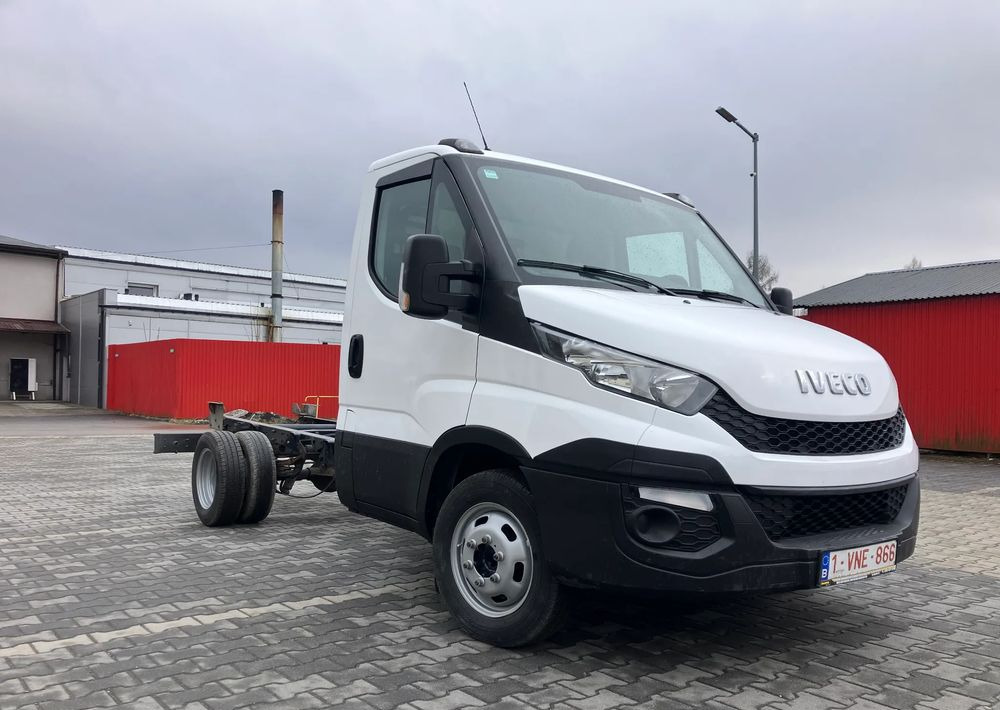 Iveco DAILY 35C14 ramo do zabudowy kiper wywrotka - Podvozek s kabinou: obrázek 2 Iveco DAILY 35C14 ramo do zabudowy kiper wywrotka - Podvozek s kabinou: obrázek 2
