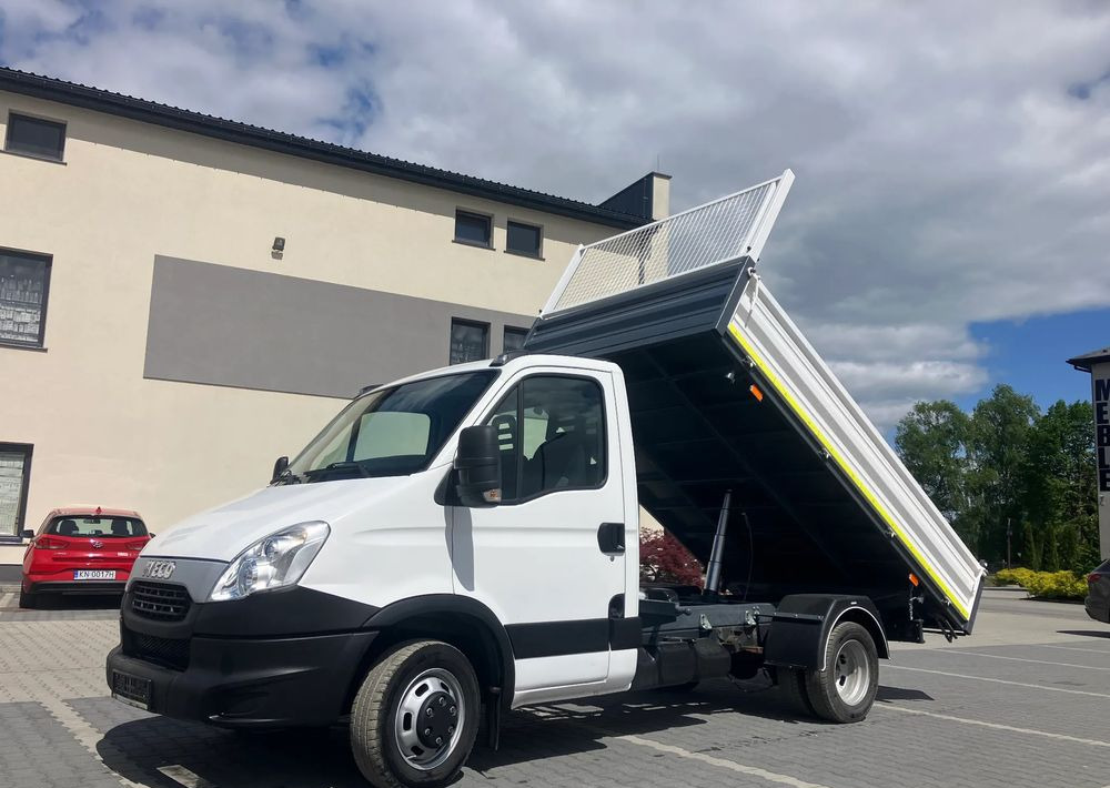 Iveco Iveco daily 35C13 wywrotka solidny kiper - Dodávka sklápěč: obrázek 1 Iveco Iveco daily 35C13 wywrotka solidny kiper - Dodávka sklápěč: obrázek 1