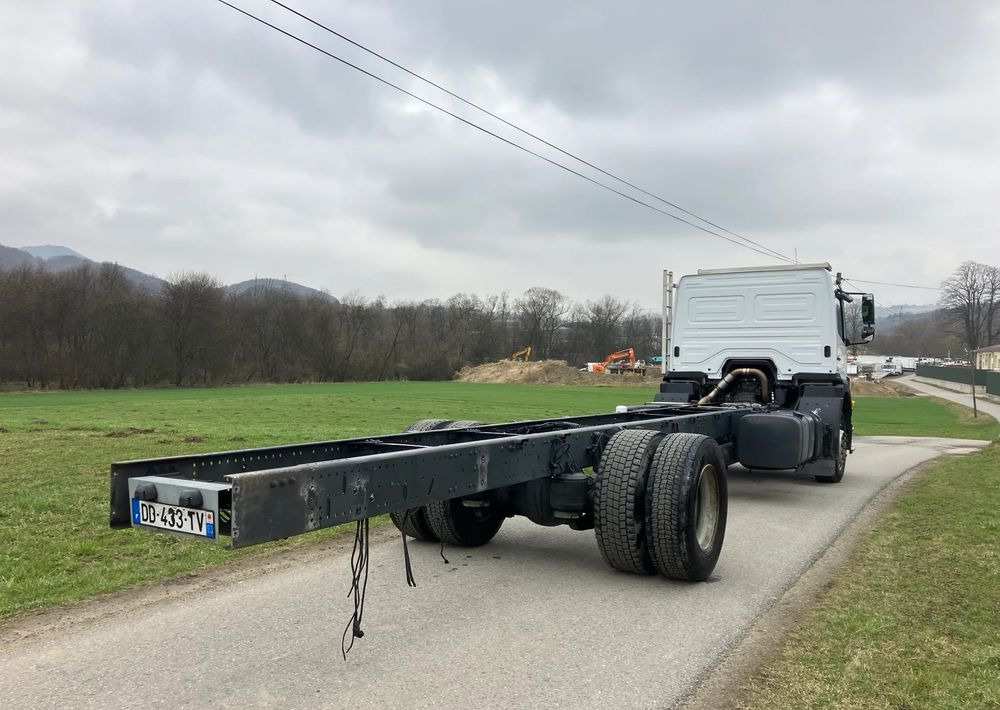 Mercedes-Benz Mercedes Axor 1829 Rama do zabudowy kiper beczka hakowiec laweta - Podvozek s kabinou: obrázek 4 Mercedes-Benz Mercedes Axor 1829 Rama do zabudowy kiper beczka hakowiec laweta - Podvozek s kabinou: obrázek 4