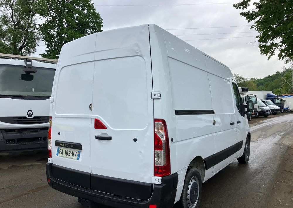 Renault Renault Master L2H2 blaszak - Furgon: obrázek 3 Renault Renault Master L2H2 blaszak - Furgon: obrázek 3
