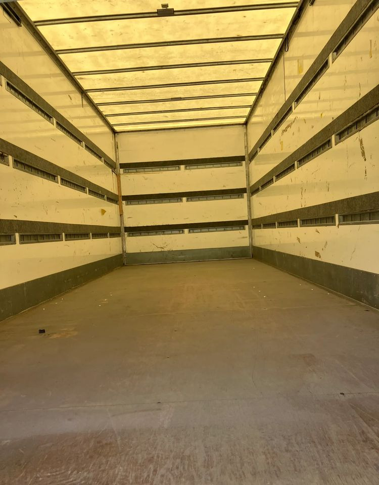 Renault Renault Midlum 220 dxi Kurierka kontener - Skříňový nákladní auto: obrázek 5 Renault Renault Midlum 220 dxi Kurierka kontener - Skříňový nákladní auto: obrázek 5