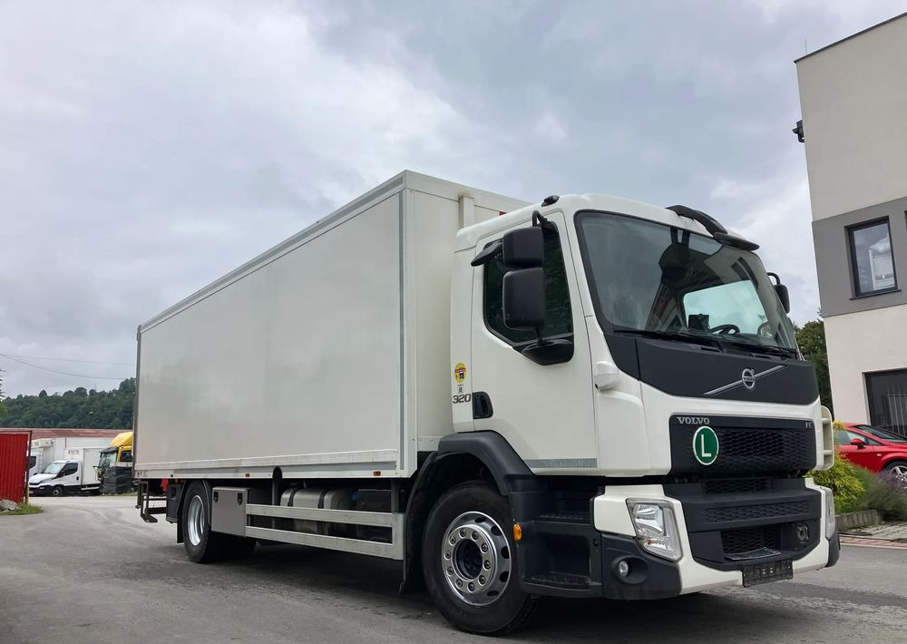 Volvo VOLVO FE 320 izoterma kontener - Chladírenský nákladní automobil: obrázek 2 Volvo VOLVO FE 320 izoterma kontener - Chladírenský nákladní automobil: obrázek 2