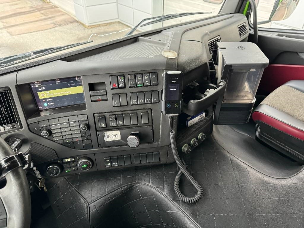 Volvo FM 8*4 - Sklápěč: obrázek 3 Volvo FM 8*4 - Sklápěč: obrázek 3