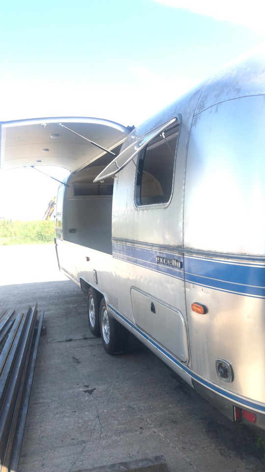1992 Airstream Classic 1992 Airstream Classic – Fully Rebuilt Vintage Travel Trailer - Prodejní přívěs: obrázek 5 1992 Airstream Classic 1992 Airstream Classic – Fully Rebuilt Vintage Travel Trailer - Prodejní přívěs: obrázek 5